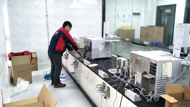 無(wú)錫醫(yī)院搬遷設(shè)備員工遵守交通規(guī)則