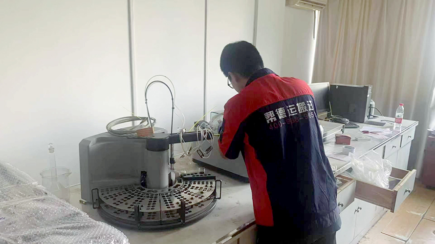 流量流速儀精密儀器搬運(yùn)調(diào)試過(guò)程_