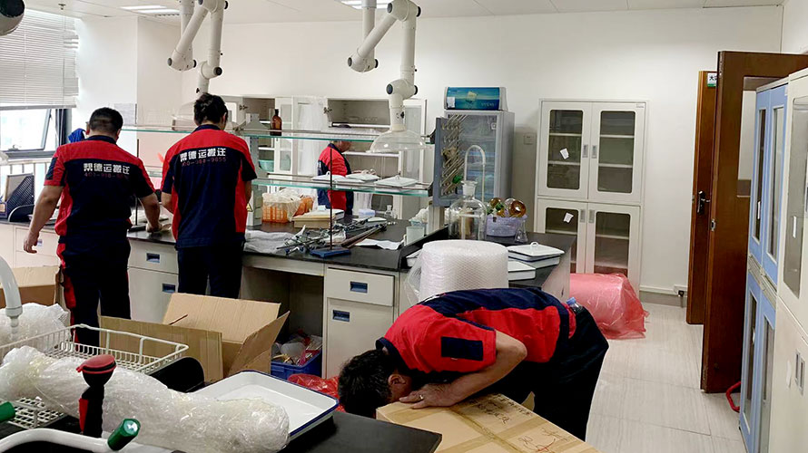 實驗室搬運500kg以上設(shè)備