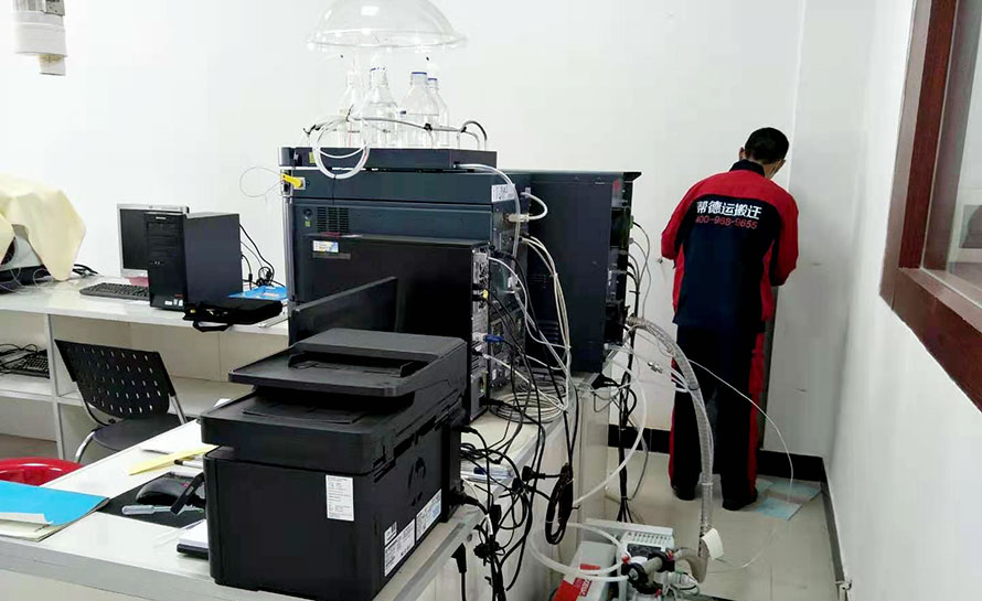 醫(yī)院搬運(yùn)中患者舒適度提升：舒適轉(zhuǎn)運(yùn)，溫暖人心